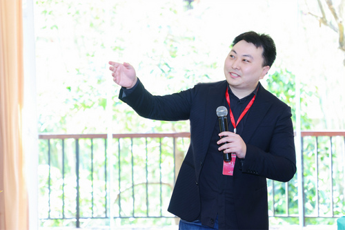 葛阳P.jpg